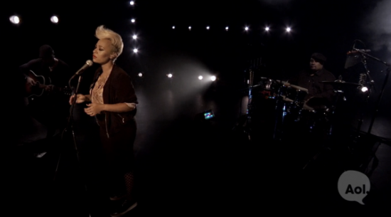 Emeli SandÃ©, ‘Next to Me’  (AOL Sessions) [DOPE!]